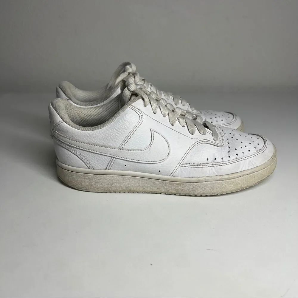Nike Womens Court Vision Low CD5434-100 White Lace Up Shoes Sneakers Size 7.5